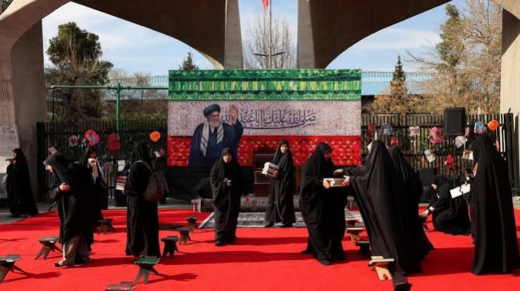 khameneiburial2